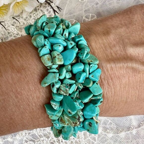Turquoise Tumbled Stone Stretch Bracelet - Picture 7 of 7